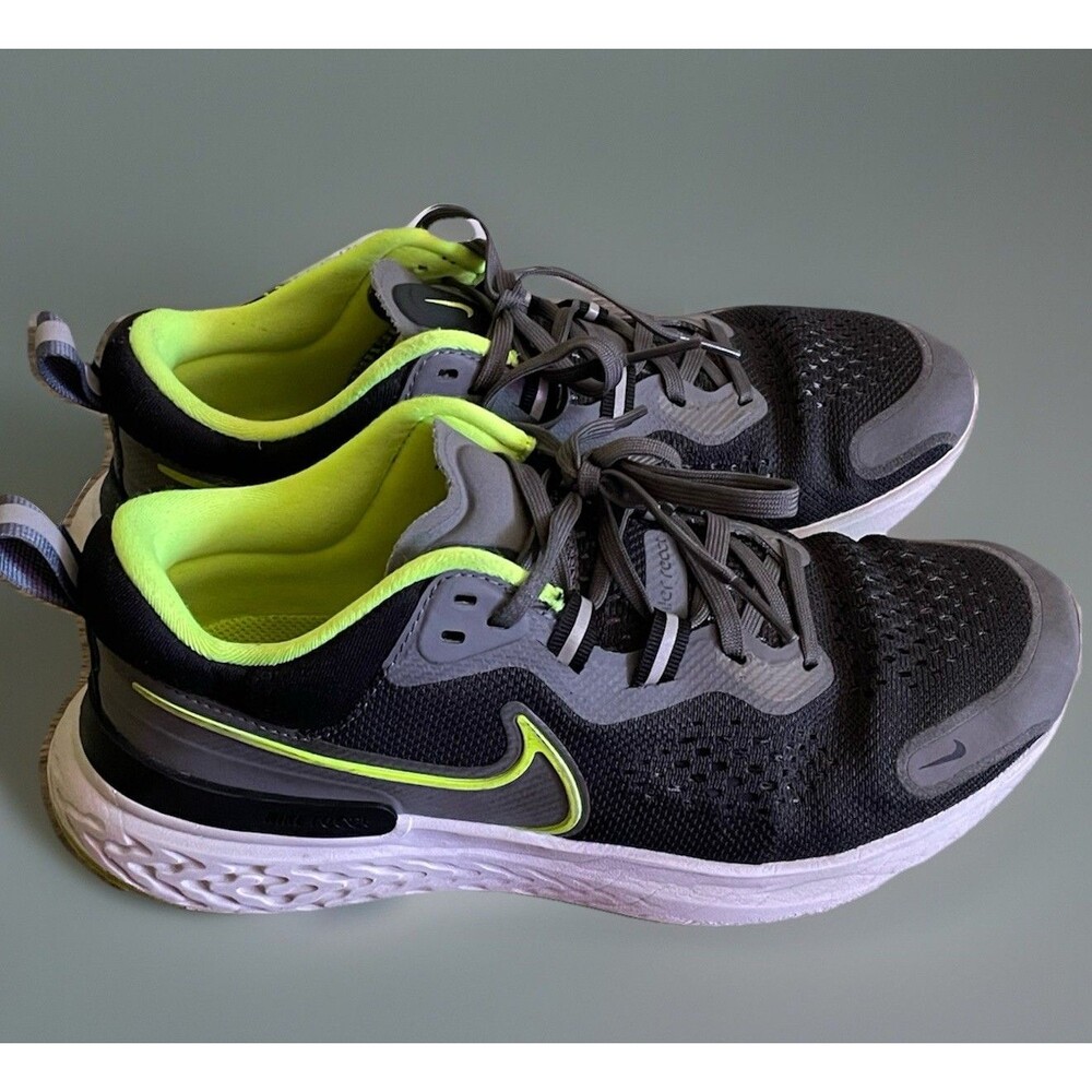 Nike React Miler 2 Running Shoes Smoke Grey Volt Black Mens 6 Womens 7.5